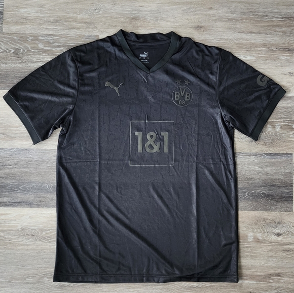 Borussia Dortmund Blackout Jersey - Picture 1 of 8